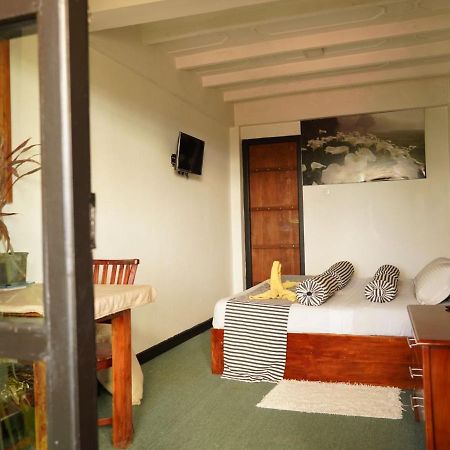Redwood Homestay Нувара Елия Екстериор снимка