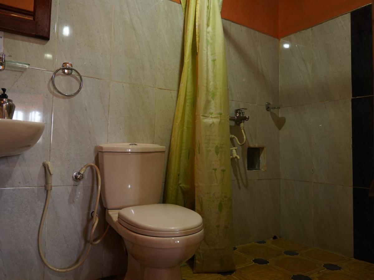 Redwood Homestay Нувара Елия Екстериор снимка