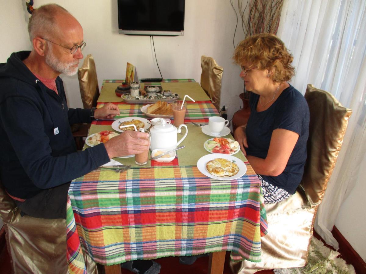 Redwood Homestay Нувара Елия Екстериор снимка